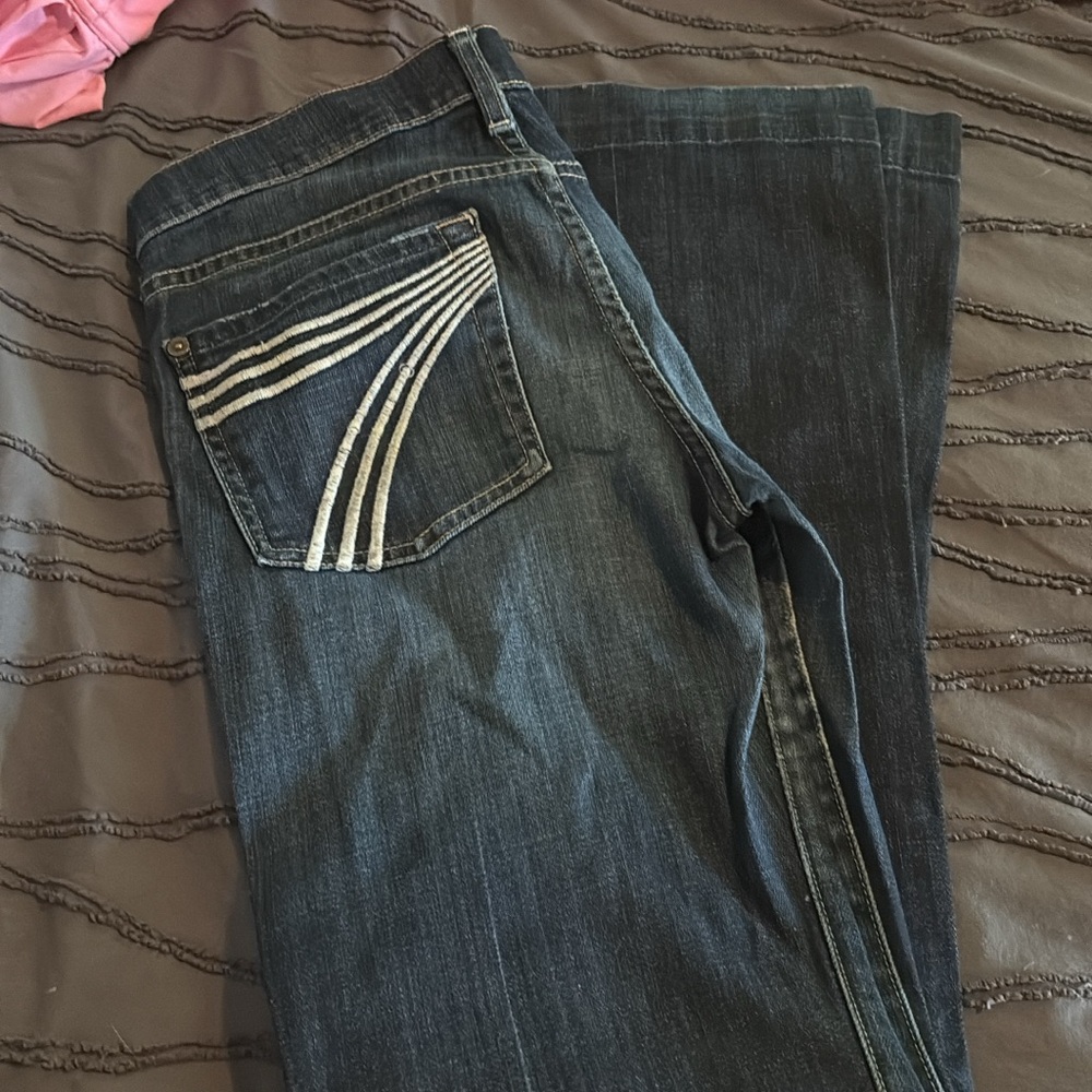 Stylish Blue Jeans with Embroidered Pocket